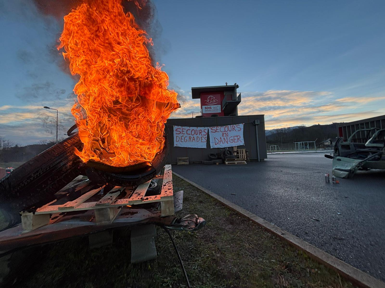 Grève annecy pompiers