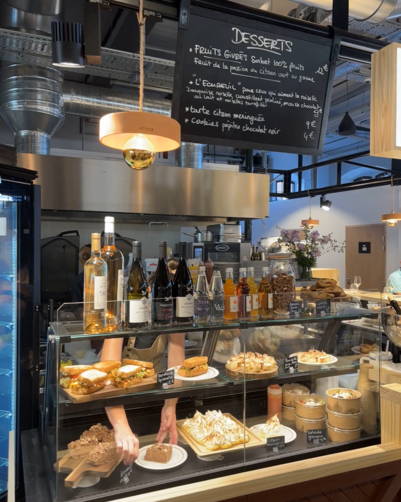 Stand Canailles & Canassons aux Halles d'Annecy