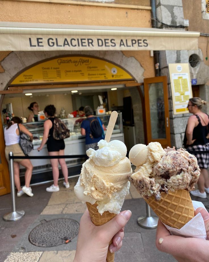 Glacier des alpes Annecy