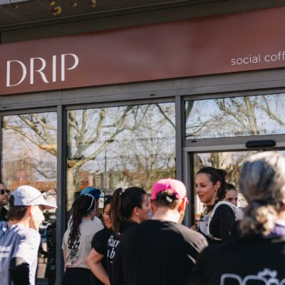 Devanture de chez Drip Coffee Shop à Annecy