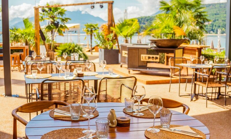 restaurants-incontournables-lac-annecy-été-terrasse